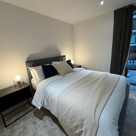 Riverside Suites And Apartments ลอนดอน ภายนอก รูปภาพ